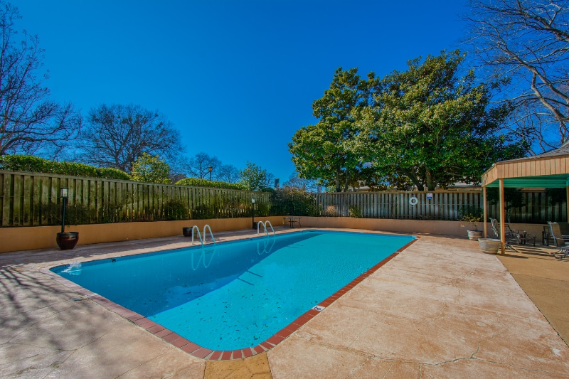Foto principal - 700 E 9th St