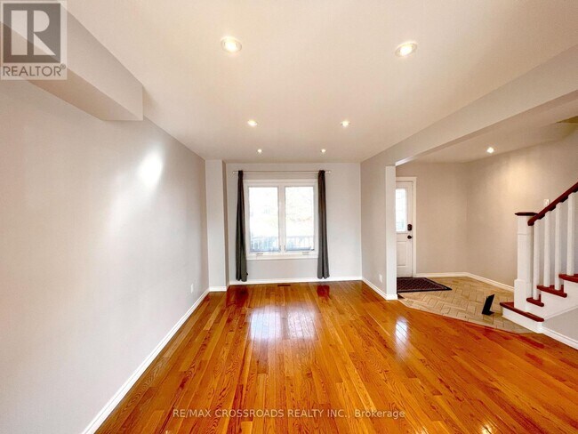 Photo du bâtiment - 1559 Parish Ln