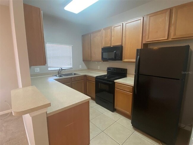 Building Photo - 2721 Retreat View Cir