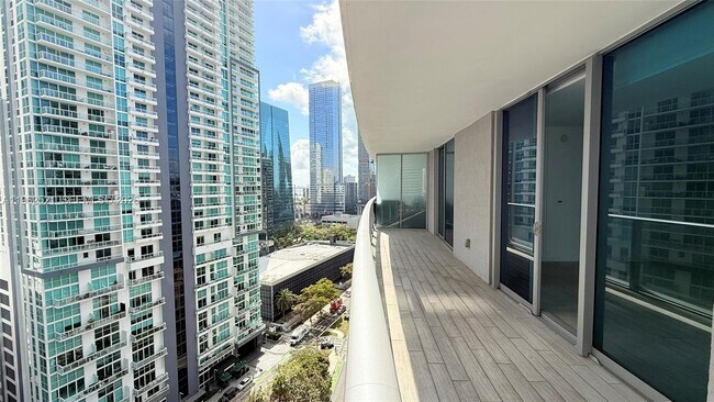 Foto del edificio - 1100 S Miami Ave