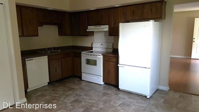 Foto del edificio - 2 br, 1 bath House - 6281 Teletha Lane