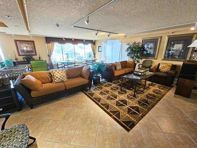 Foto del edificio - 1000 Spanish River Rd