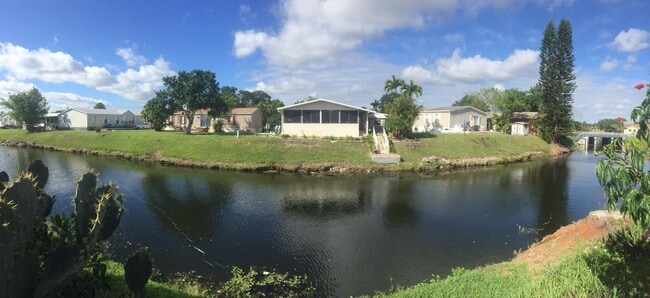 Building Photo - 1511 SW 65th Terrace