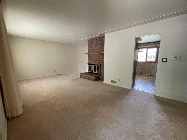 Foto del edificio - 2310 Fox Dr