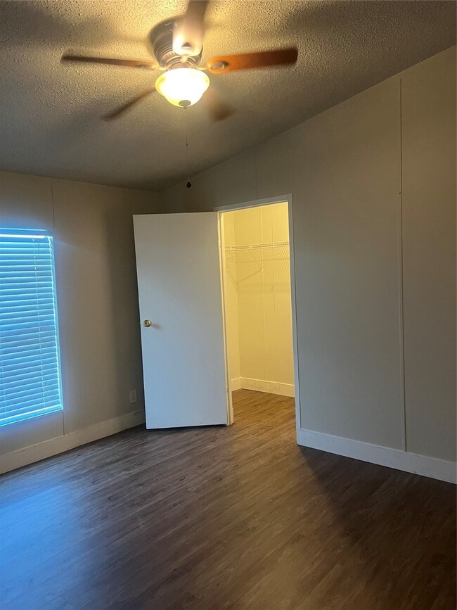 Building Photo - 10312 FM457