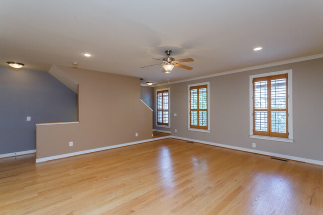 Building Photo - 154 Brookwood Dr