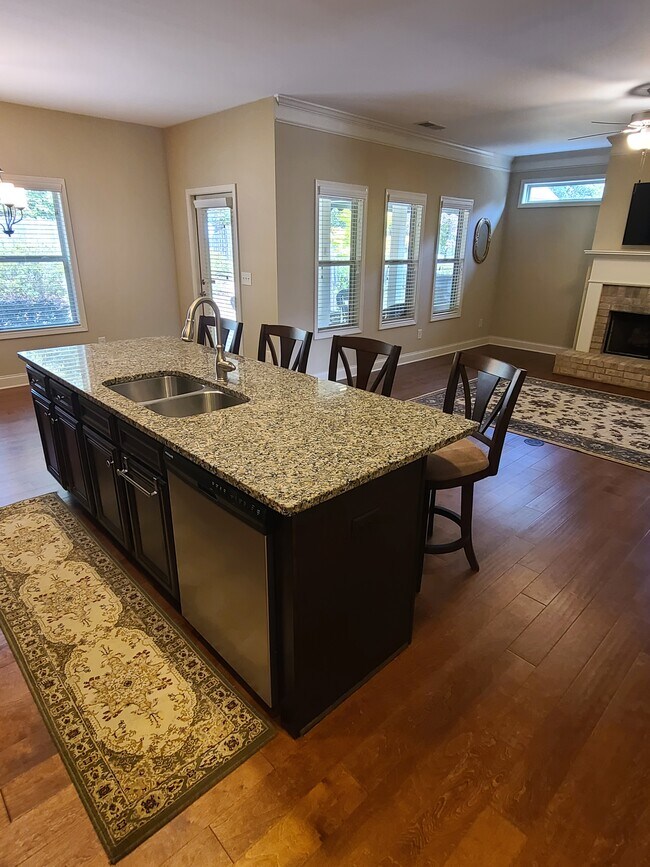 Building Photo - 3624 Foxtrot Trl NW