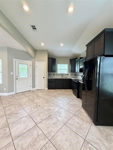 Building Photo - 2865 Amber Ave