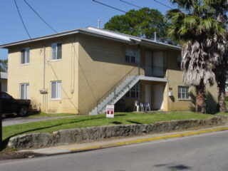 Primary Photo - Quad Near Campus- 2 full bedrooms