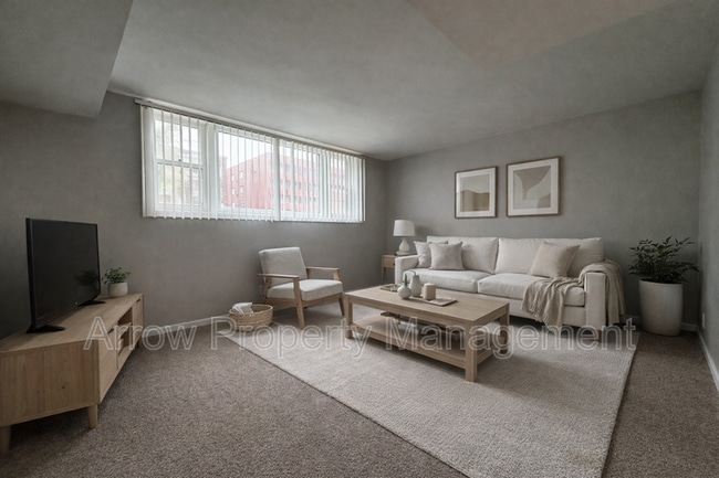 Building Photo - 1621 G St