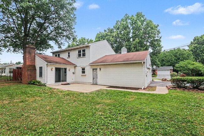 Foto del edificio - 136 Brookside Ave