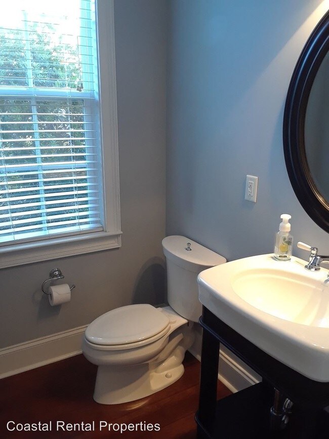 Building Photo - 4 br, 3.5 bath House - 1211 Bentcreek Lane