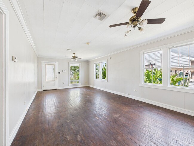 Foto del edificio - 3 Bedroom, 1 Bathroom NOW Available!