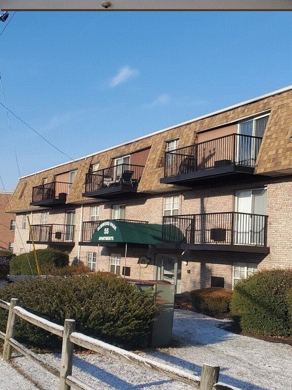 Foto del edificio - 30 Elmwood Park