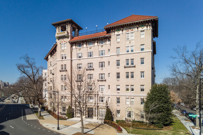 Building Photo - Woodward-A-Condominium