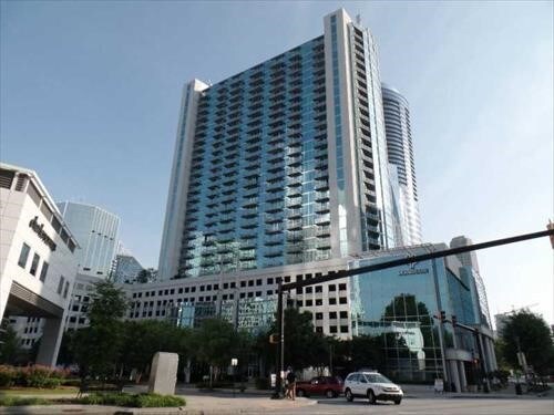 Foto principal - 3324 Peachtree Rd NE