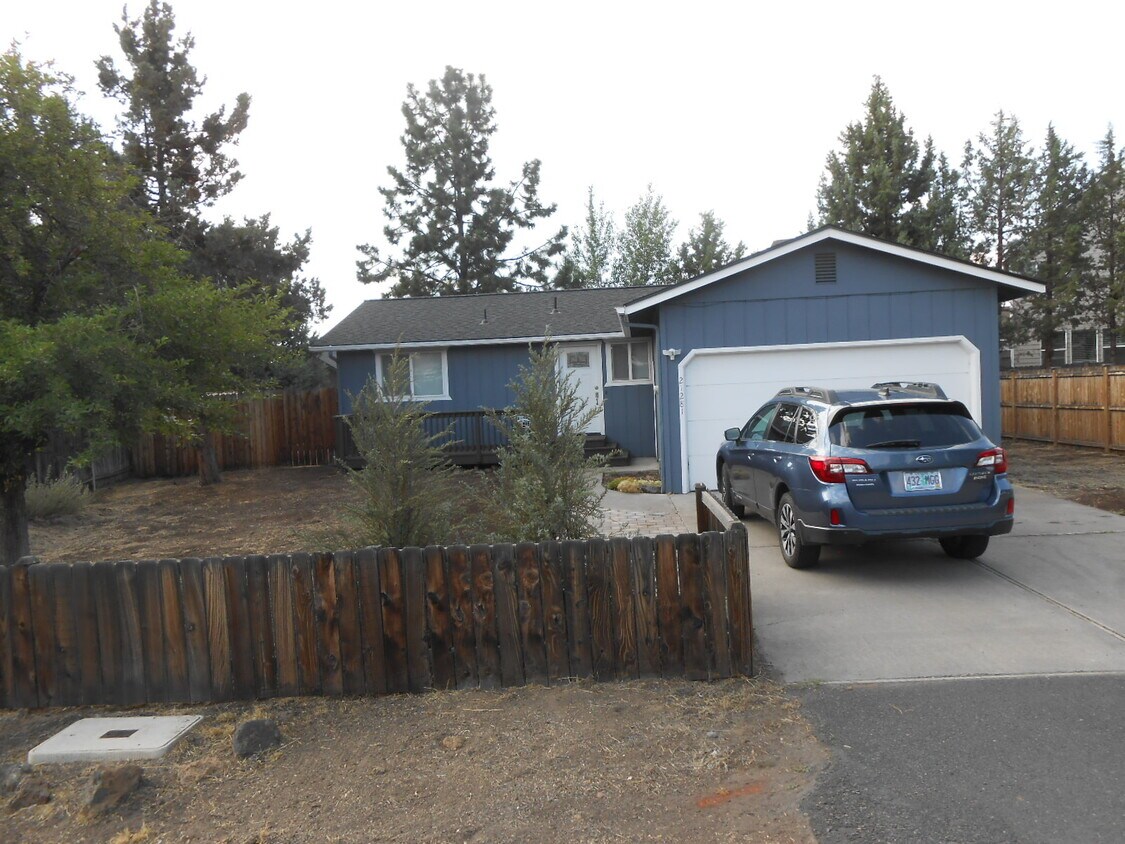 Foto principal - 21281 NE Butler Market Rd