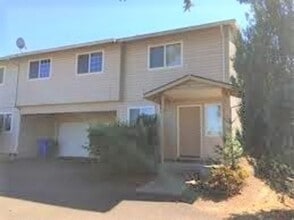 Building Photo - 6034 SE 122nd Ave