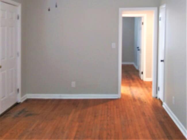 Foto del edificio - Fresh, Updated 3 bed, 1 bath Ranch ***PET FRIENDLY***