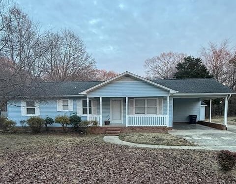 Building Photo - 9140 Hillsville Rd