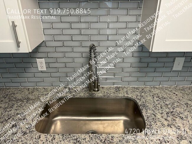 Foto del edificio - 4720 Hoyle Dr