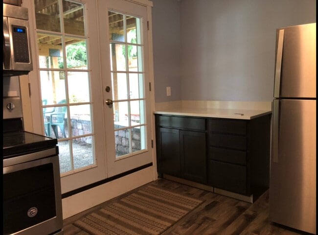 Additional Cabinet - 5123 Monticello Dr.