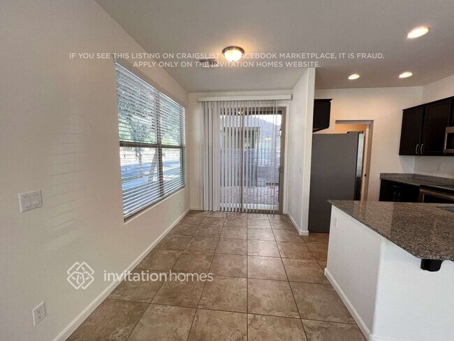 Building Photo - 1447 S Colt Dr