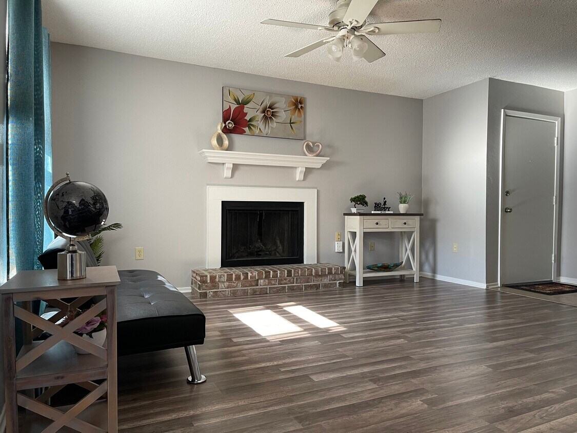 Primary Photo - 5133 Blair Ln