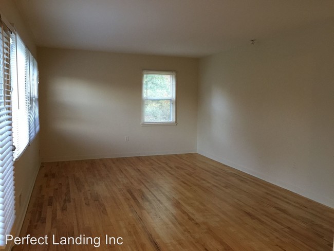 Building Photo - 8209 Florida St