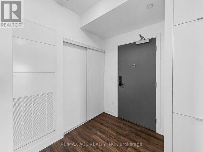 Photo du bâtiment - 4569 Kingston Rd