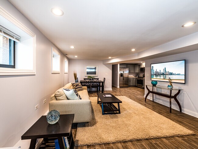 Foto del edificio - 6344 N Artesian Ave