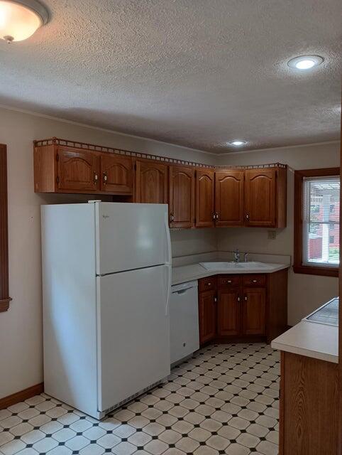 Building Photo - 76 Alta Vista Dr