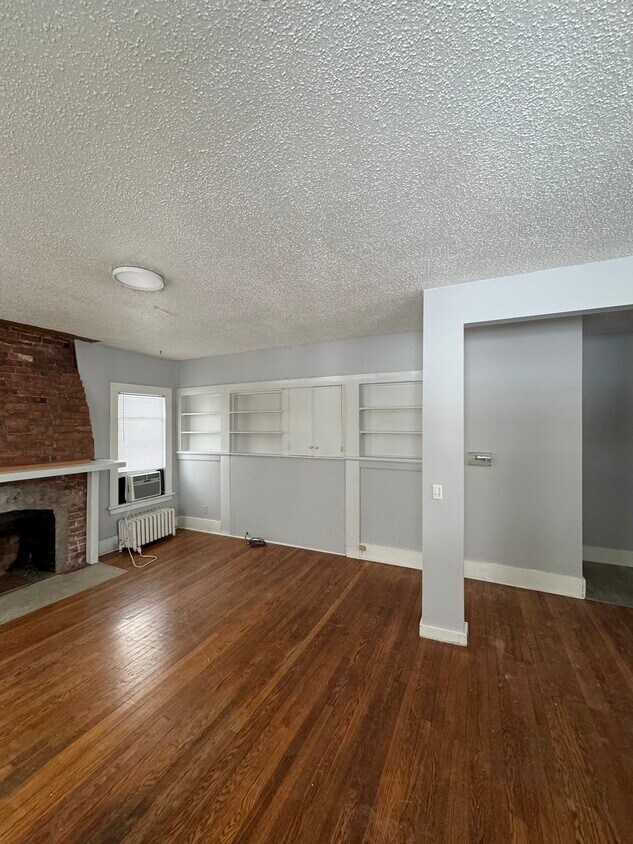 518 35th St, Des Moines, IA 50312 Townhome Rentals in Des Moines IA