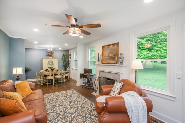 Building Photo - 2314 Deerwood Rd