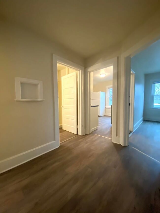 Building Photo - 808 Cherry St