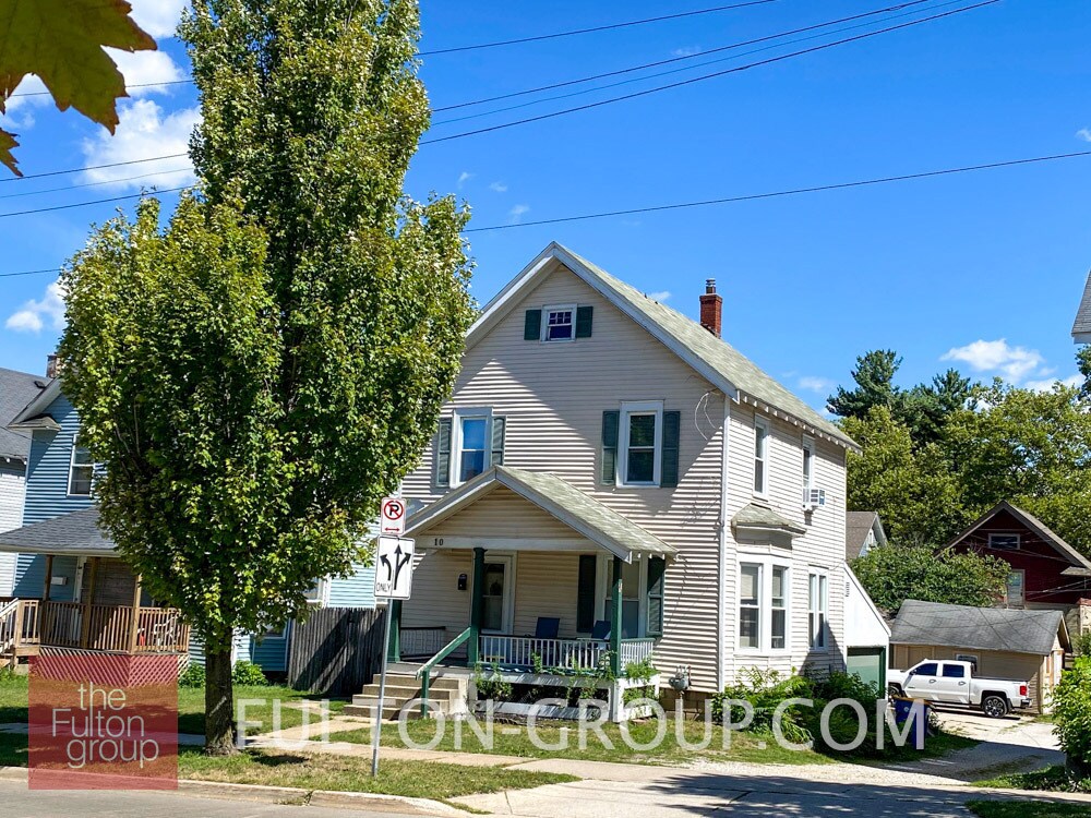 10 Fuller Ave SE, Grand Rapids, MI 49506 House for Rent in Grand Rapids, MI