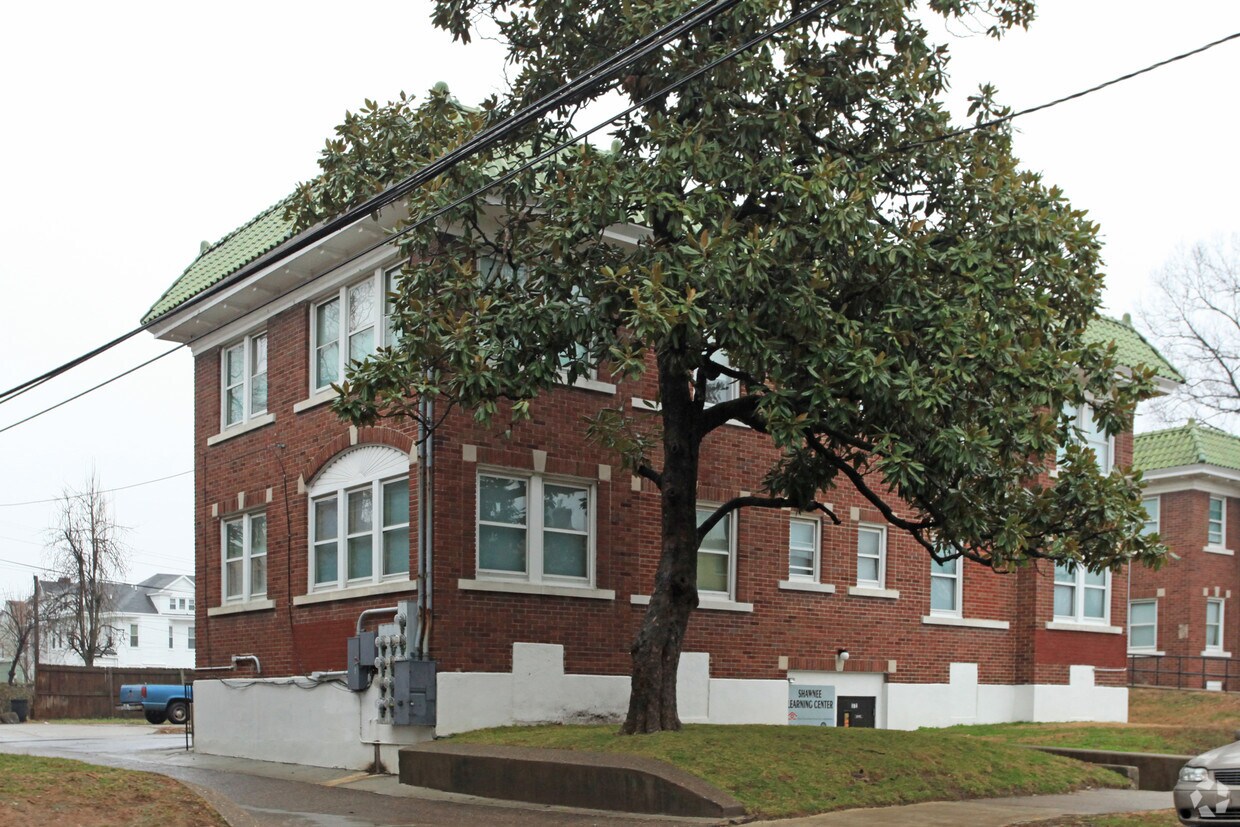 Building Photo - Shawnee Apartments