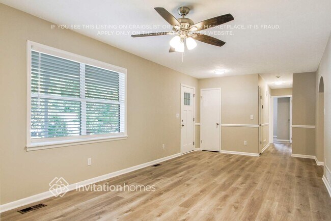 Foto del edificio - 4560 Birch Ridge Trail