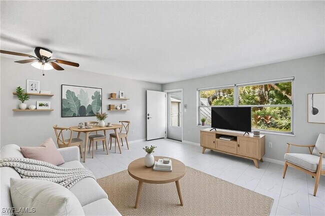 Foto del edificio - 3225 E Riverside Dr