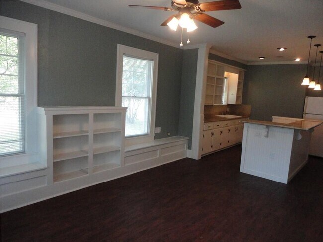 Foto del edificio - 200 E 33rd St