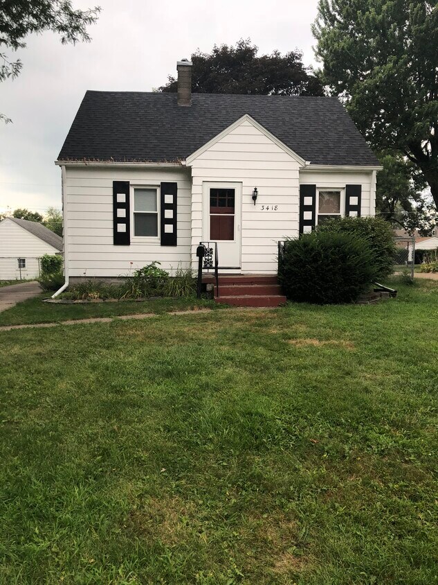 Primary Photo - 3418 Taylor St