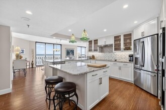 Building Photo - 9960 S Ocean Dr