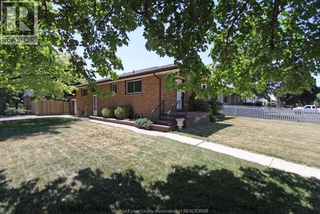 Photo du bâtiment - 198 Superior St