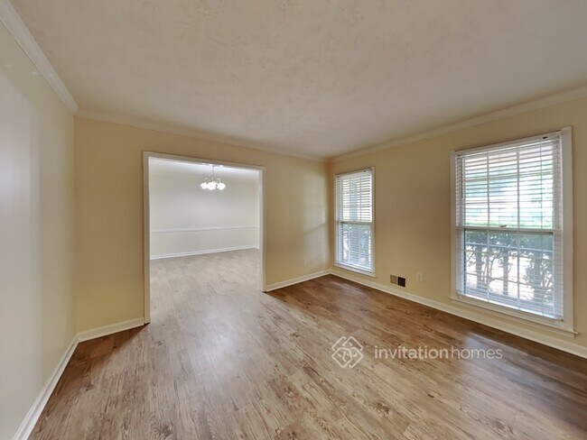 Foto del edificio - 3340 Berkshire Bend SE