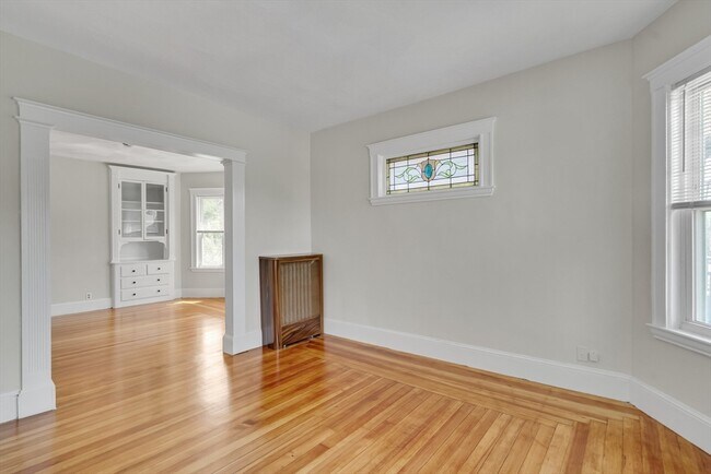 Building Photo - 228 Harvard St