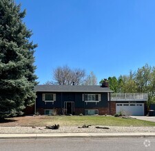 Building Photo - 12774 Hillcrest Dr