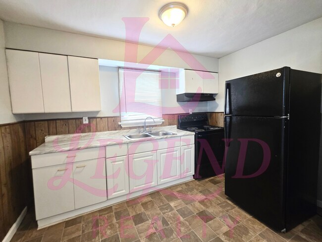 Foto del edificio - Charming 2-bedroom, 1-bath home with detached garage!