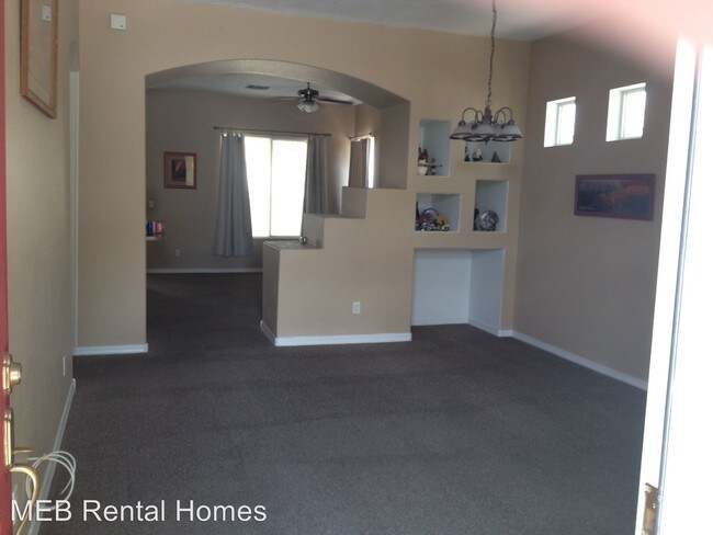 Building Photo - 141 E Camino Rancho Cielo