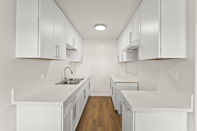Foto del edificio - 3205 W 60th St