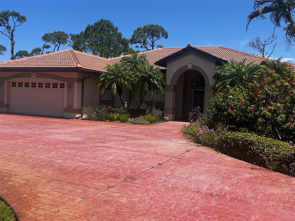 Foto principal - 915 Park Pl Dr